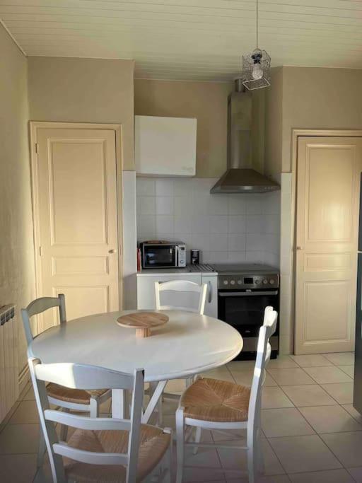 Apartamento Les Arenes Béziers Exterior foto